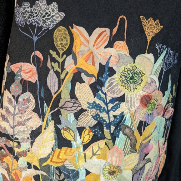 Anthropologie Black Floral Print Flamingo Garden top medium by Michelle - Picture 9 of 9